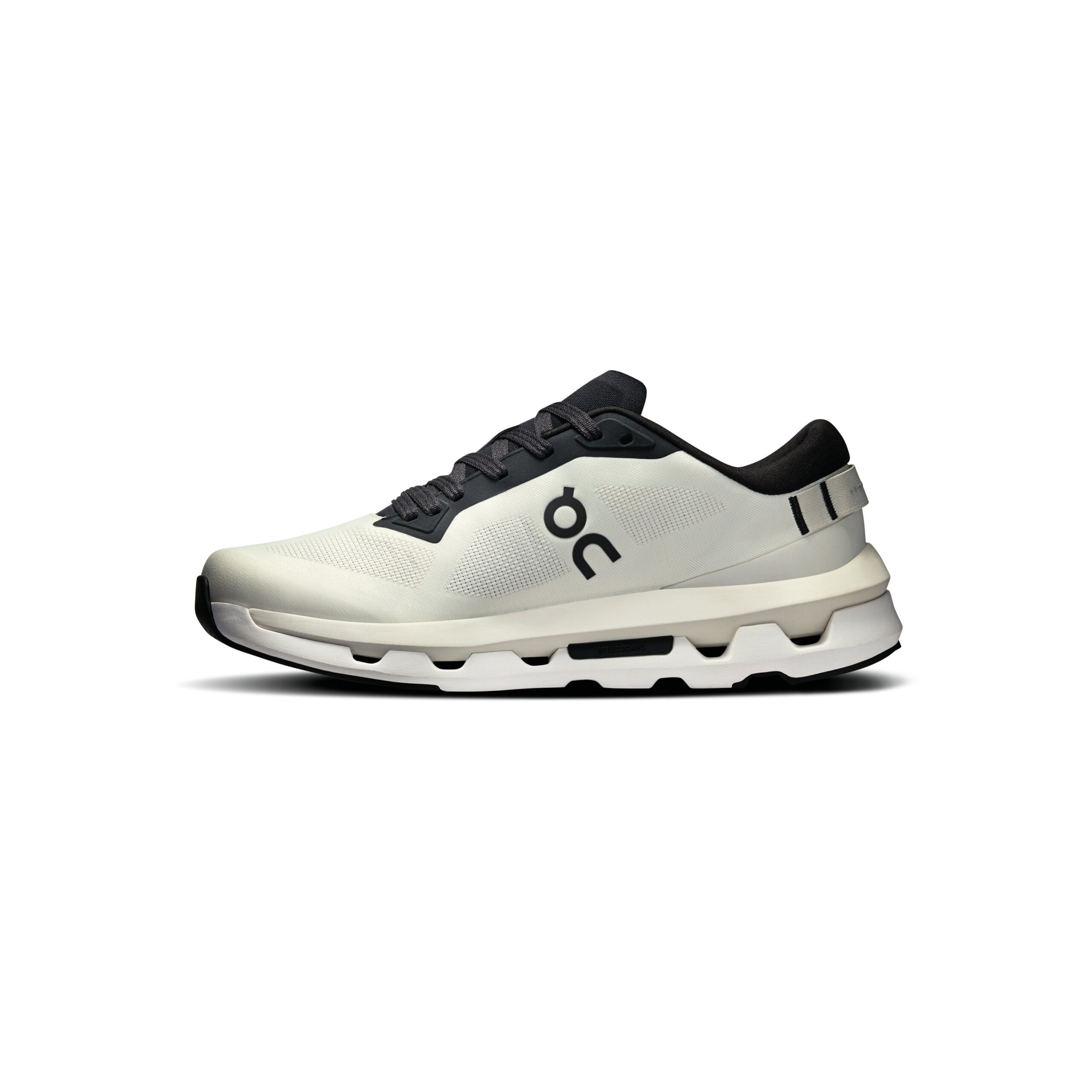 Alternative view of ON Cloudzone 'Ice Black' (WMNS)